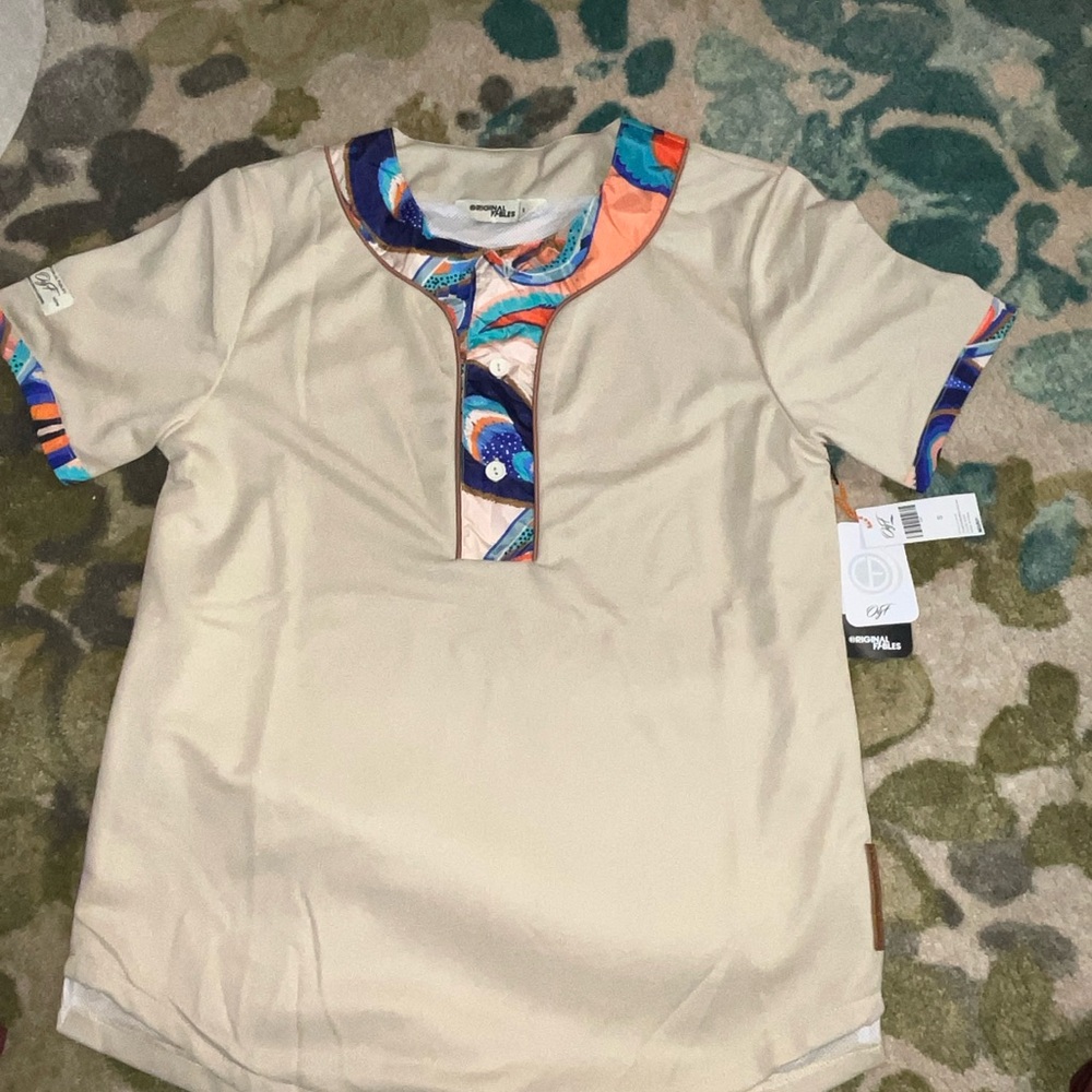 NWT Original Fables Cream Henley Shirt Printed Collar Streetwear Men's Small